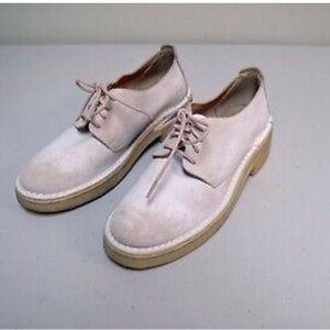 Clarks Maru London Oxford Light Pink Distressed Suede Size 7.5 New without a Box